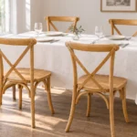 Crossback Stuhl Hellbraun – Anwendungsbeispiel